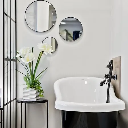 Sirena - Self Check-in And Free Parking Апартаменты *