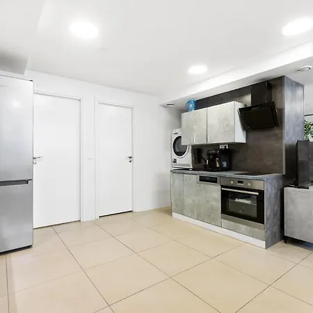 Sirena - Self Check-in And Free Parking Apartament Tallin