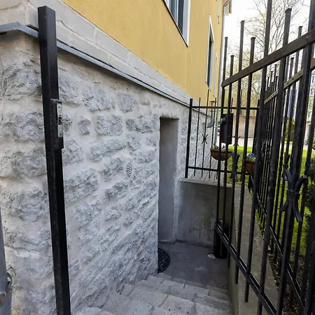 Sirena - Self Check-in And Free Parking Tallin