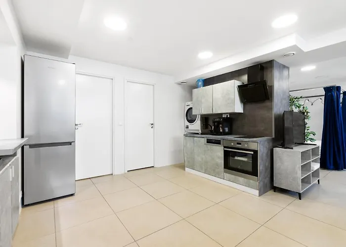 Sirena - Self Check-in And Free Parking Apartament Tallin