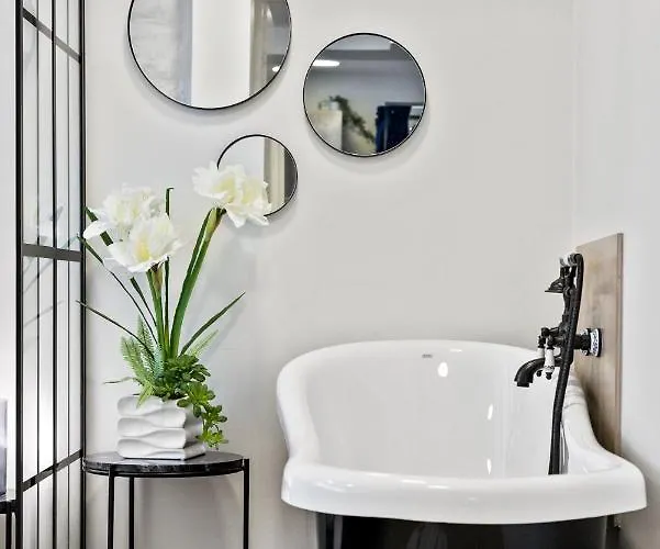 Sirena - Self Check-in And Free Parking Apartament *