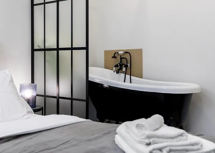 Sirena - Self Check-in And Free Parking *